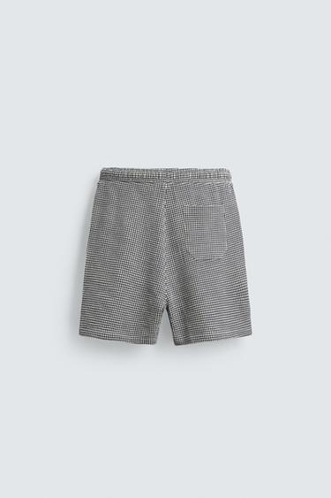 BERMUDA REGULAR FIT EN SEERSUCKER STRUCTURÉ - Écru / Bleu marine de Zara - Image 6