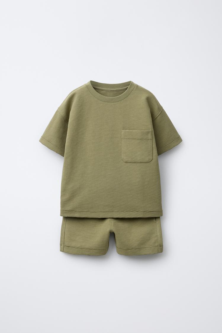 TEXTURED T-SHIRT AND SHORTS JOGGING SET - Green | ZARA United States