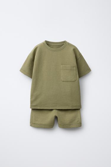 Zara TEXTURED T-SHIRT AND SHORTS JOGGING SET - Green