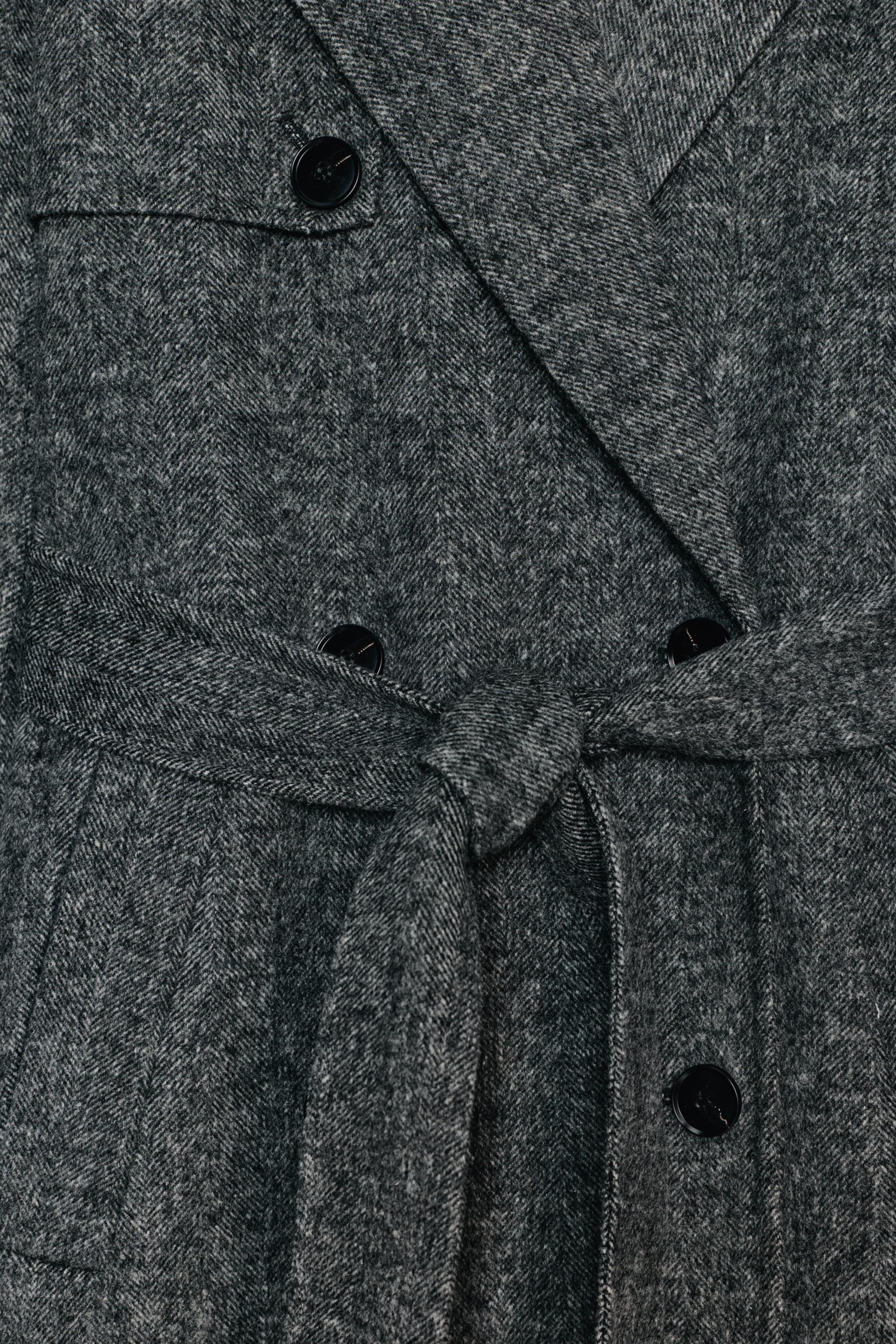 BELTED WOOL COAT