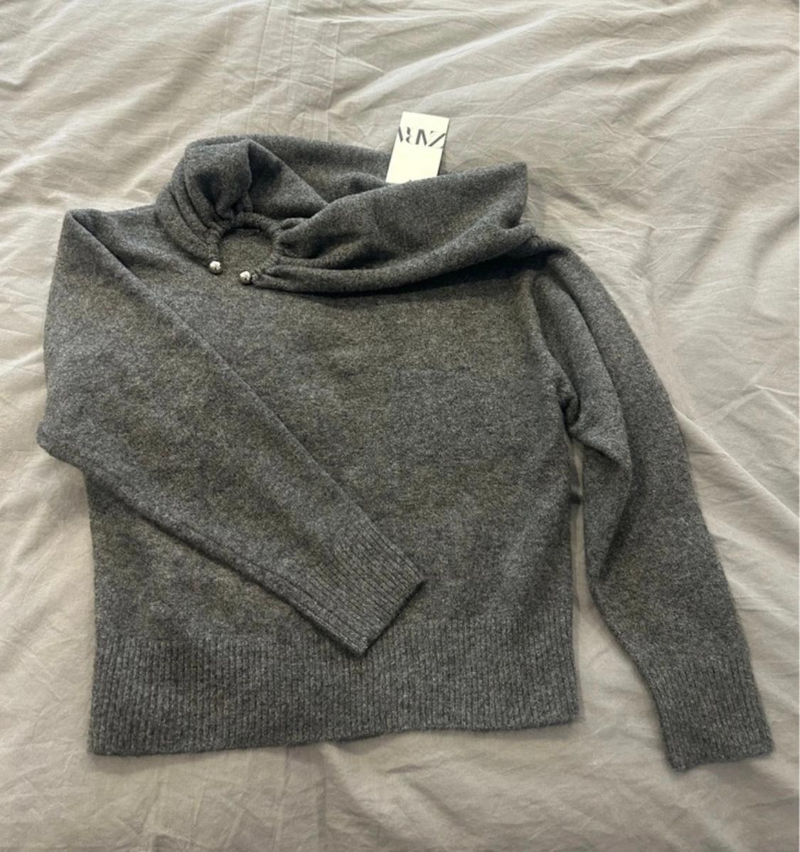 DRAPED KNIT SWEATER - Image 2
