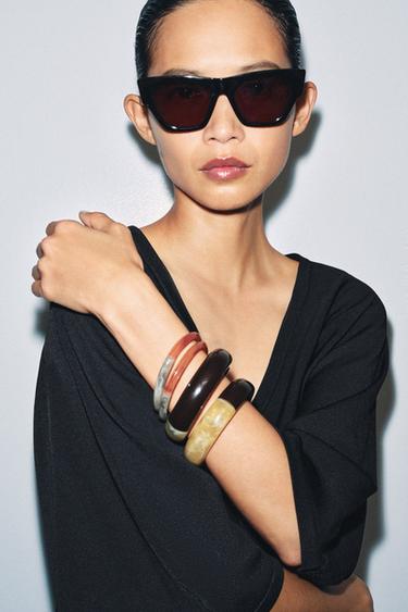 حزمة 4 أساور راتنجات مدمجة - خَام الخاص بـ Zara