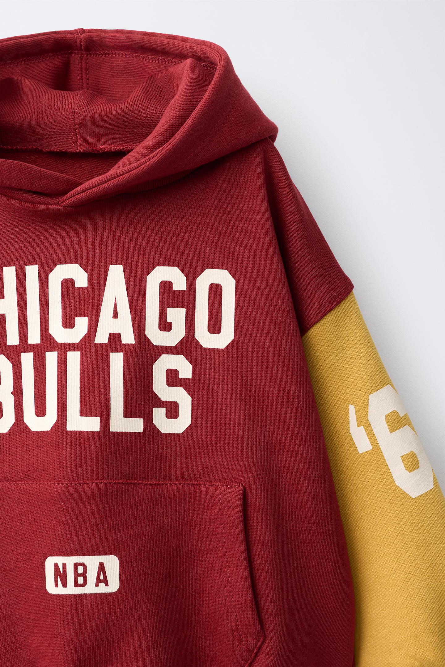 Детское худи Zara NBA Chicago Bulls Colorblock, цвет: Reddish — фото 3