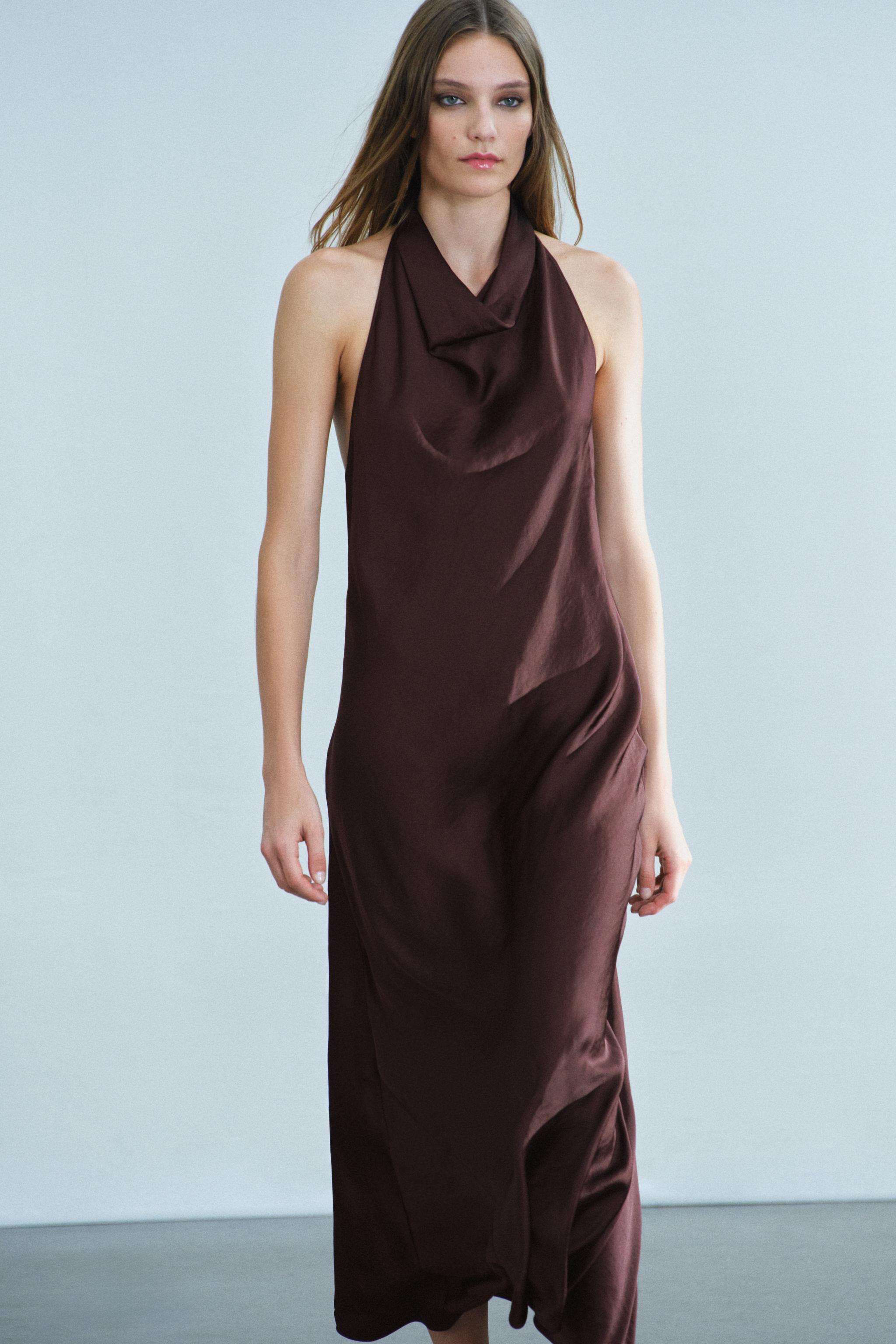 ROBE MI-LONGUE SATINÉE HALTER ZW COLLECTION