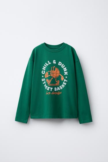 CAMISETA VARSITY - VERDE de Zara