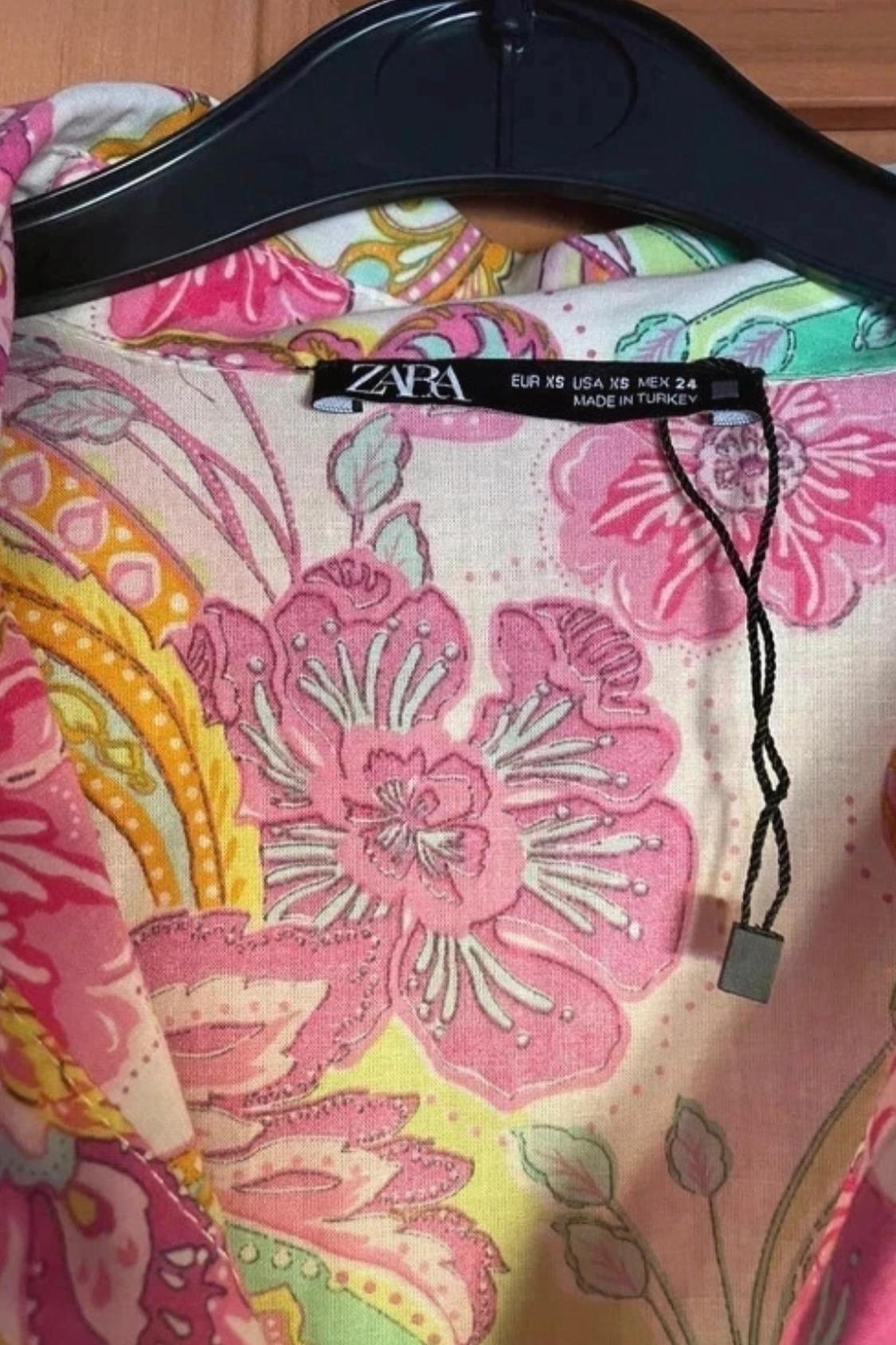 PRINTED DRESS WITH BELT - Image 2