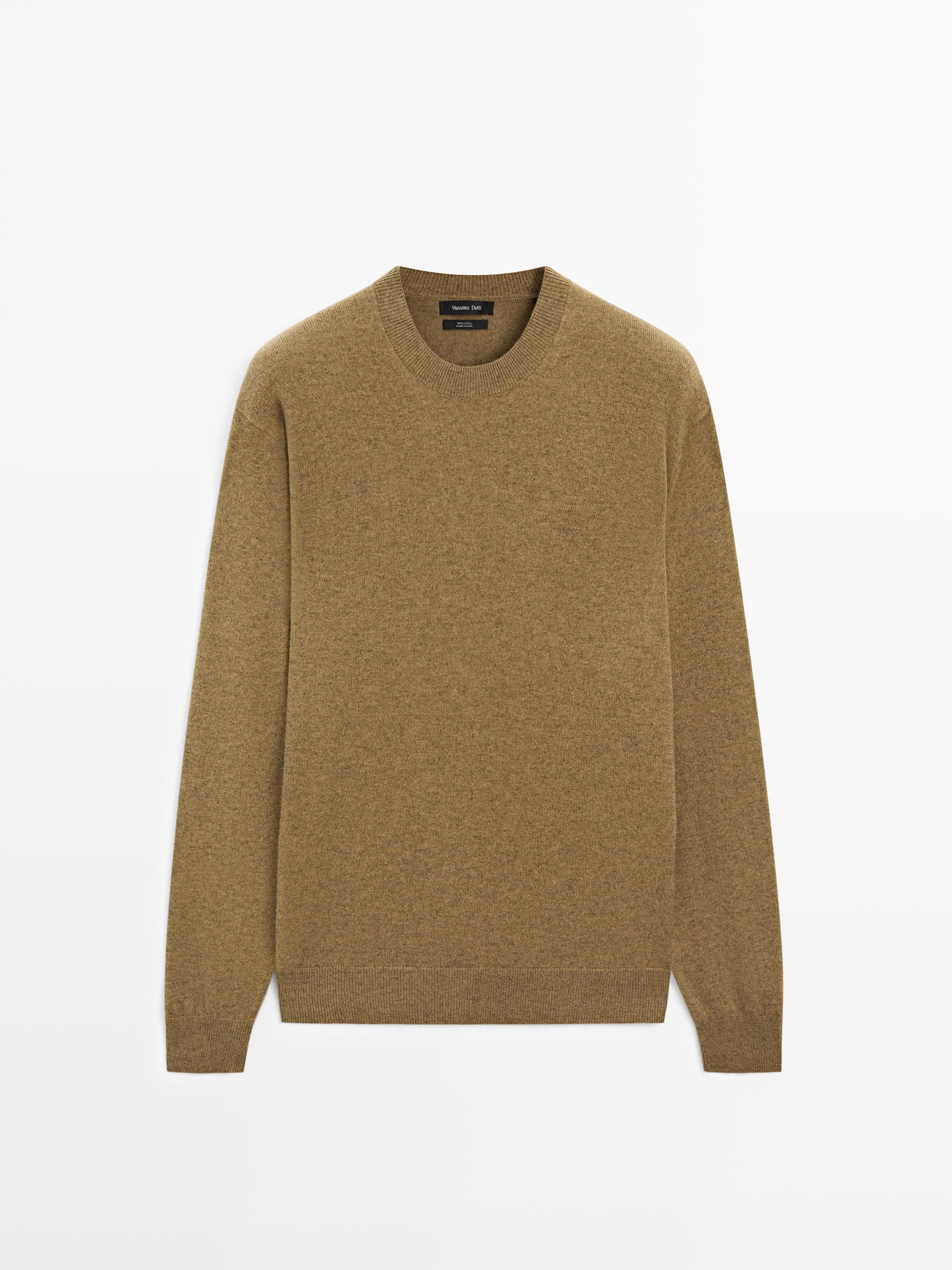 Knit wool sweater with crew neck