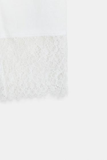 TOP SEMI-TRANSPARENT AVEC POIGNETS EN DENTELLE - Blanc cassé de Zara - Image 5