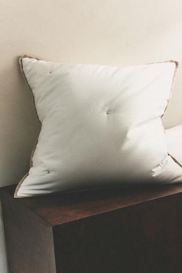 LINEN AND SATEEN CUSHION COVER WITH DOTS - Oyster-white by Zara
