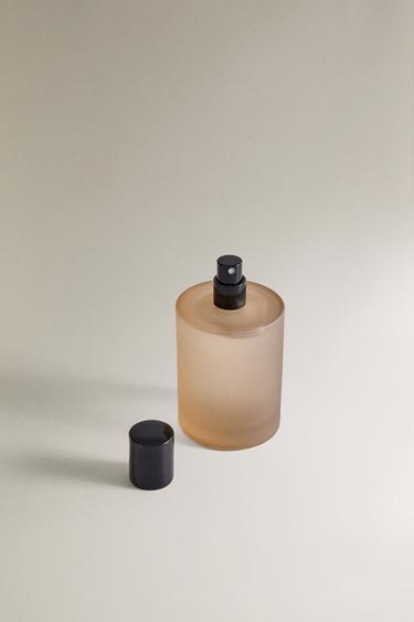 (100 ML) PARFUM D'AMBIANCE TEXTILE SPRAY ORCHIDÉE LUMIÈRE - Pourpre de Zara - Image 2