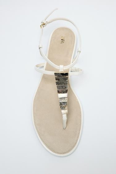 Zara FLAT SANDALS WITH METALLIC APPLIQUES - Off White