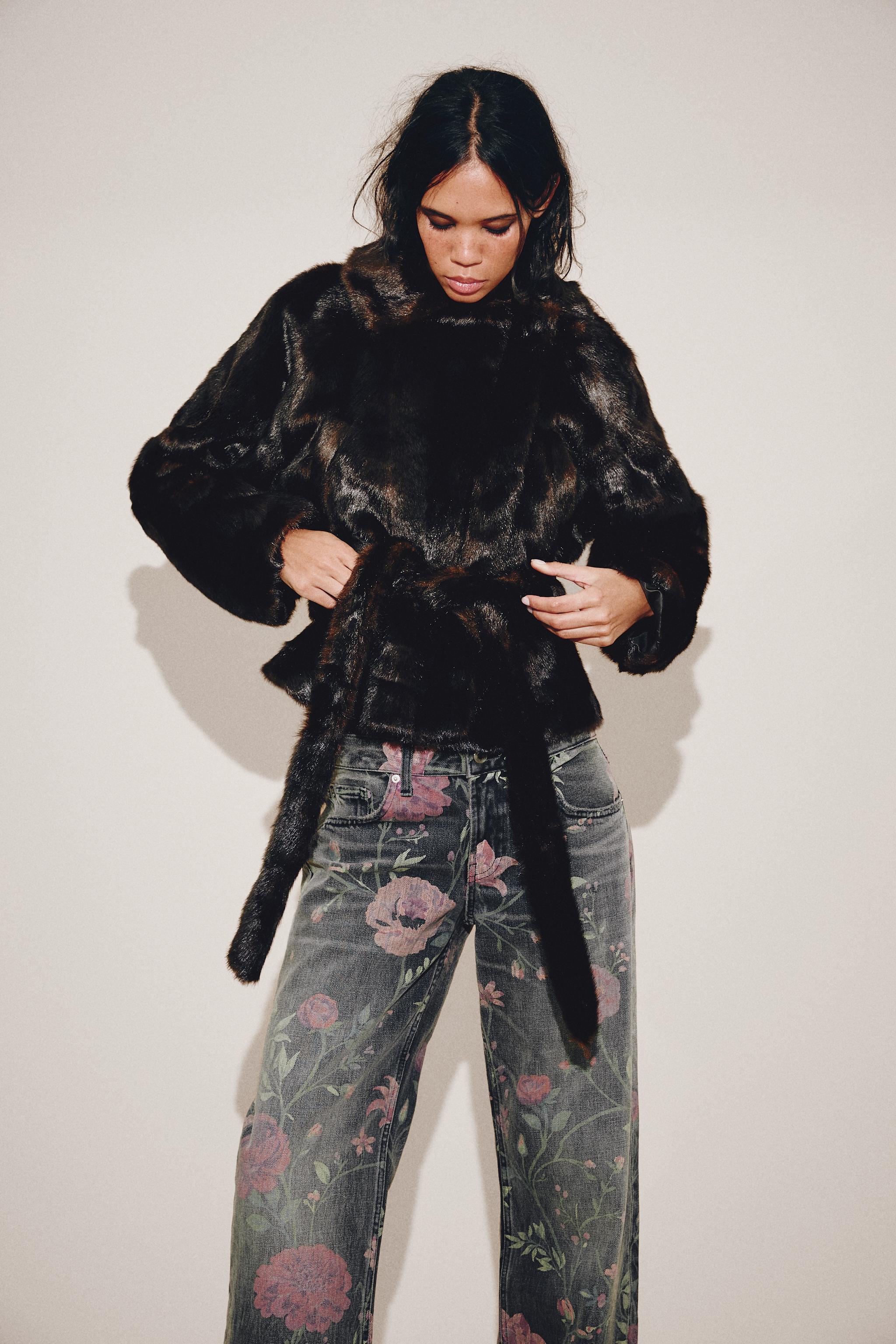 jeans loose fit taille basse à fleurs trf