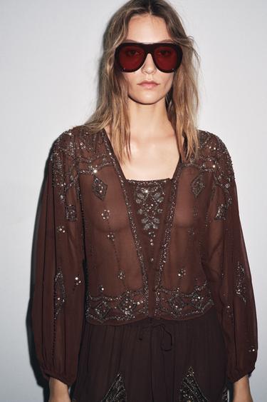 BLUSA GEORGETTE BORDADOS ABALORIOS - Marrón de Zara