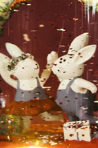 CHRISTMAS SNOW GLOBE WITH SPEAKER - Multicoloured by Zara