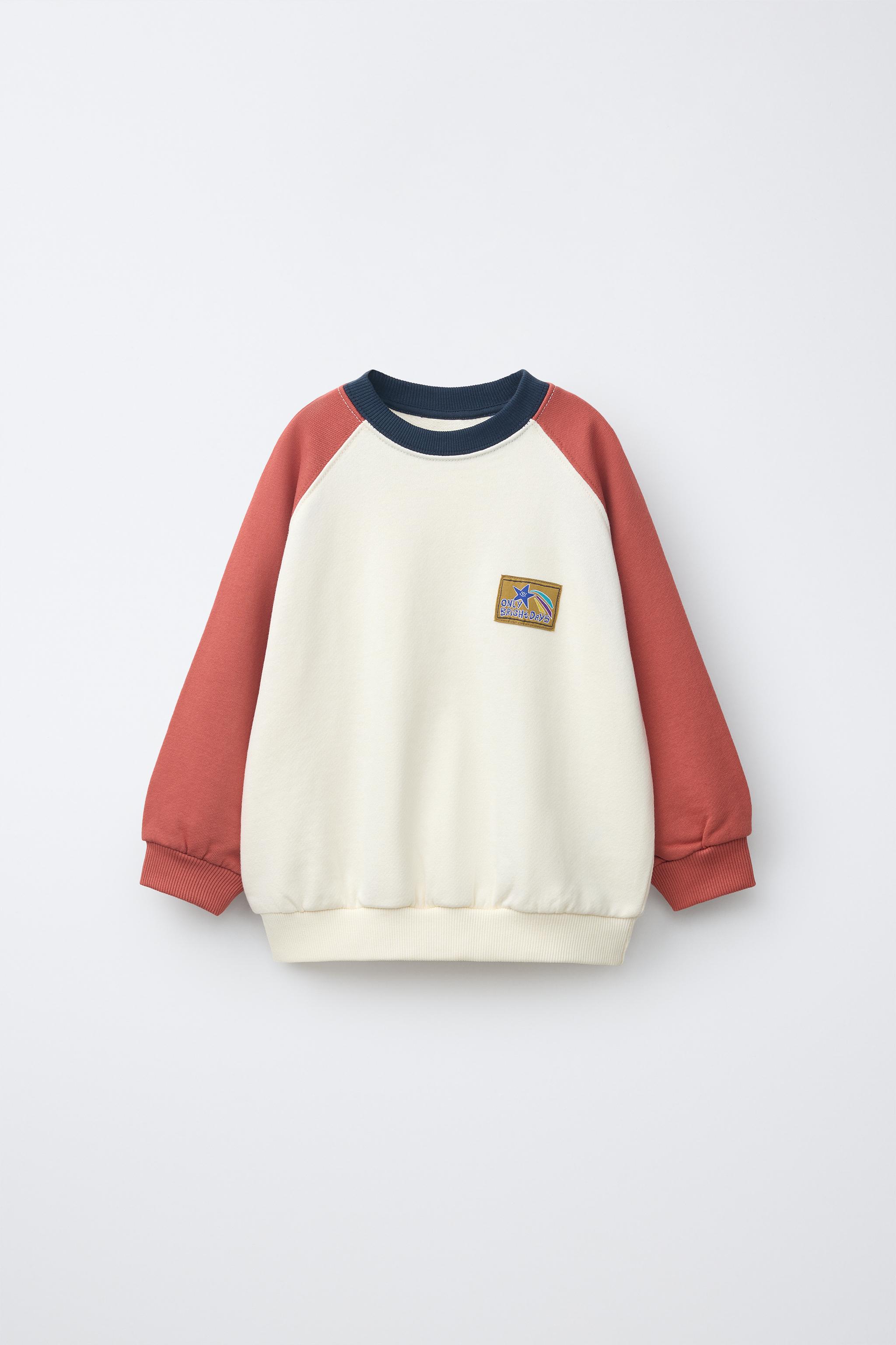 RAGLAN SLEEVE SWEATSHIRT WITH LABEL