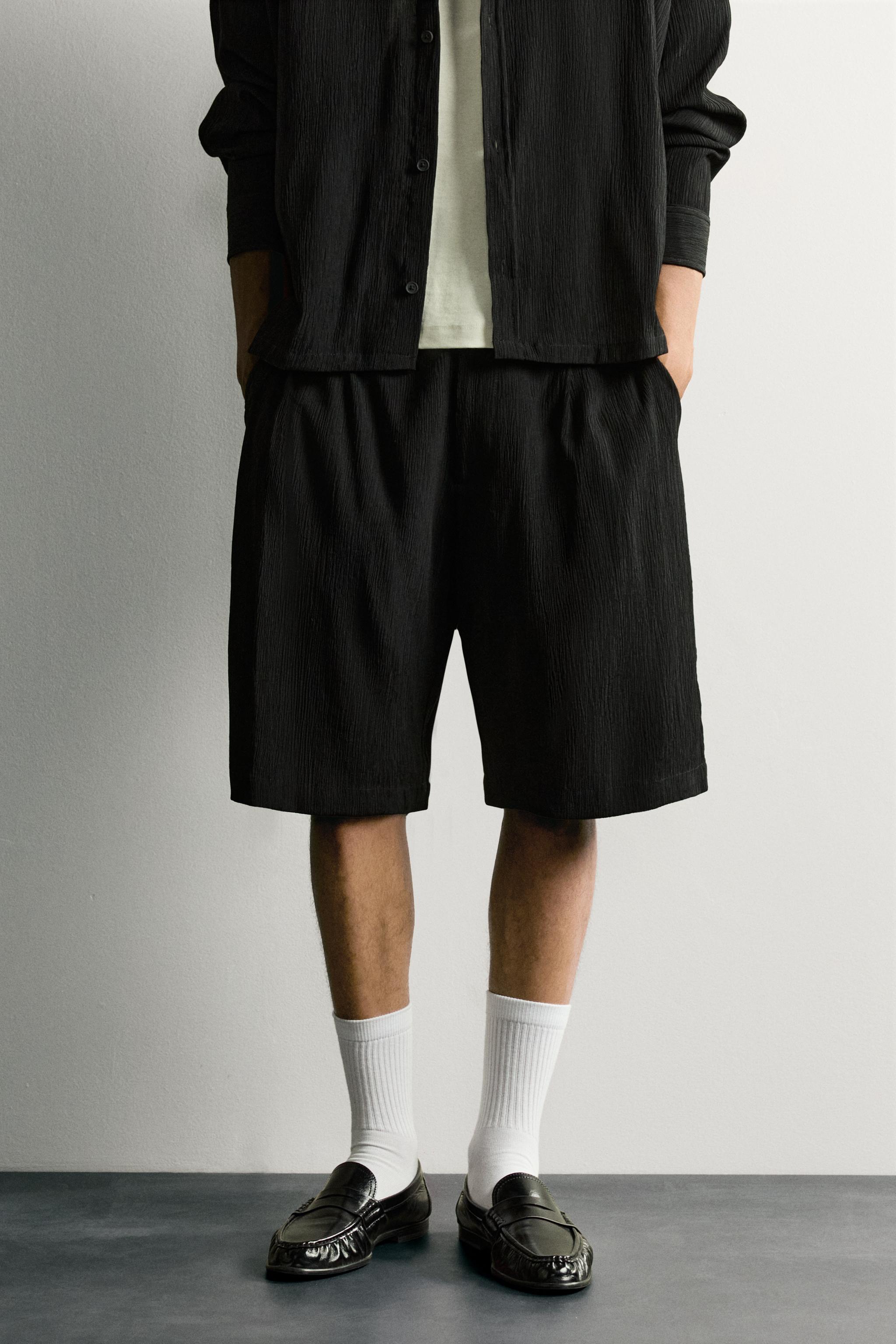 TEXTURED RELAXED FIT SHORTS — Black