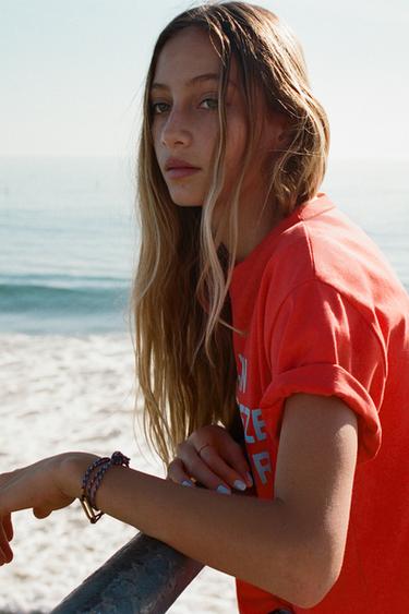 BLUZË ME STAMPIM TEKSTI - E kuqe nga Zara