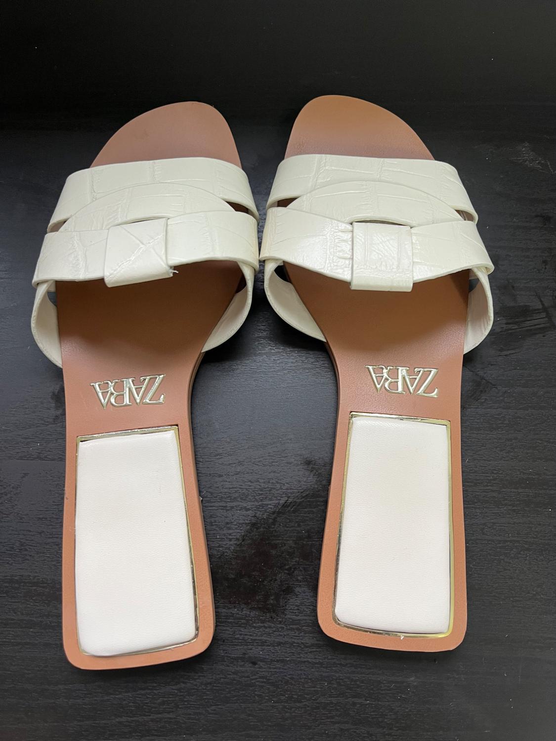 FLAT CRISS-CROSS LEATHER SLIDER SANDALS - Image 3