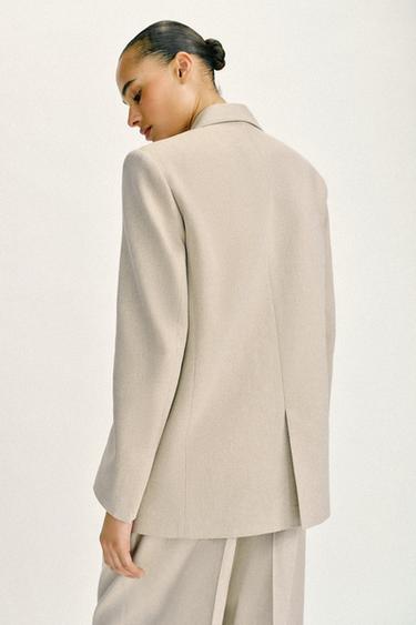 VESTE DROITE À ÉPAULETTES DEUX BOUTONS - Beige clair de Zara - Image 6