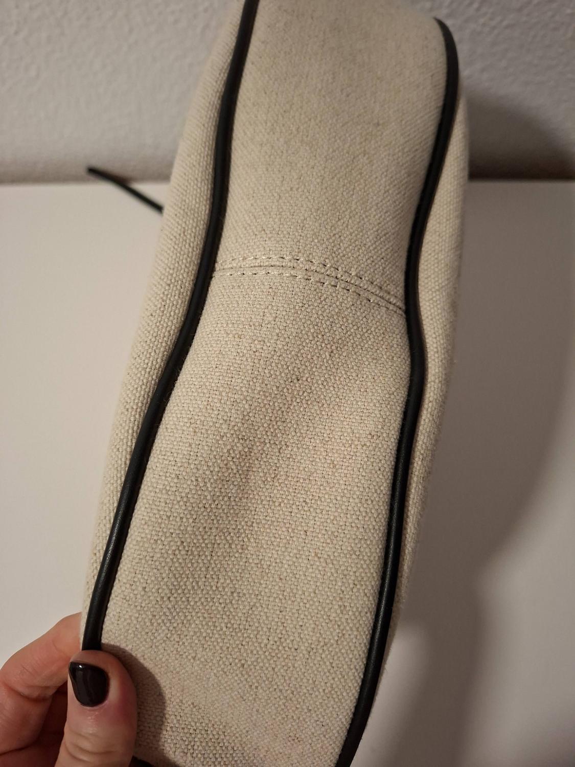 OVAL CROSSBODY BAG - Image 6