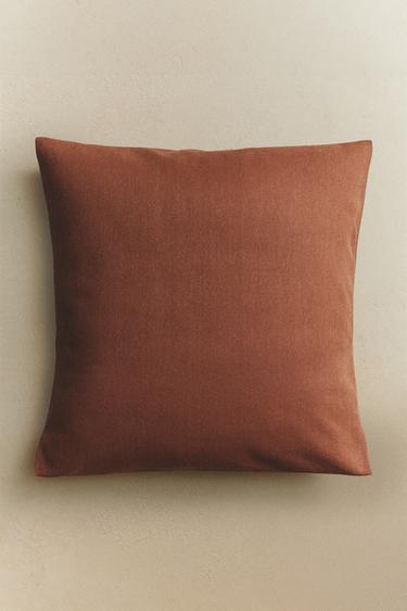 FUNDA COJÍN LISA - de Zara