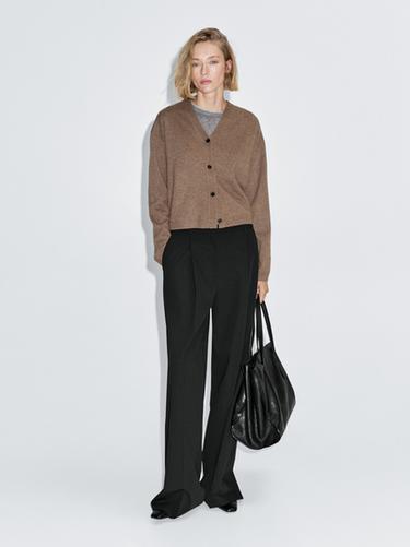 Cárdigan punto cuello pico mezcla lana - Caramelo de Zara