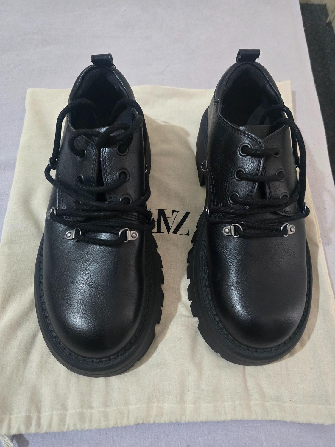 MULTI-EYELET CHUNKY SHOES - Image 6