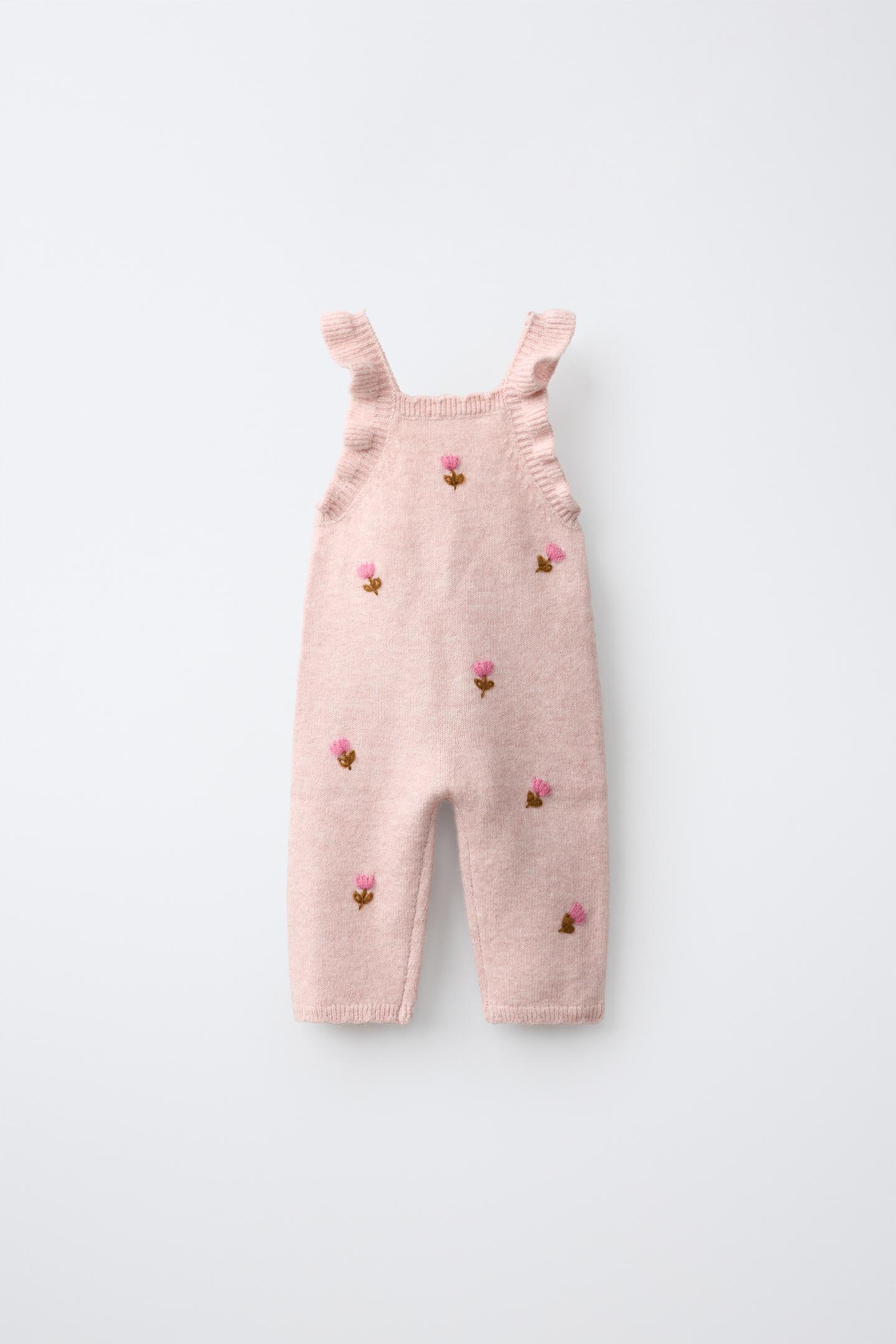 Детский комбинезон Zara Long Knit Overalls with Embroidered Flowers, цвет: Бледный розовый — фото 1