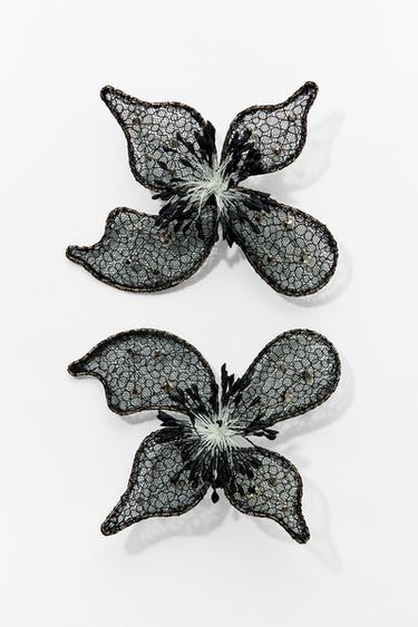 MAXI FLOWER EARRINGS - Black by Zara