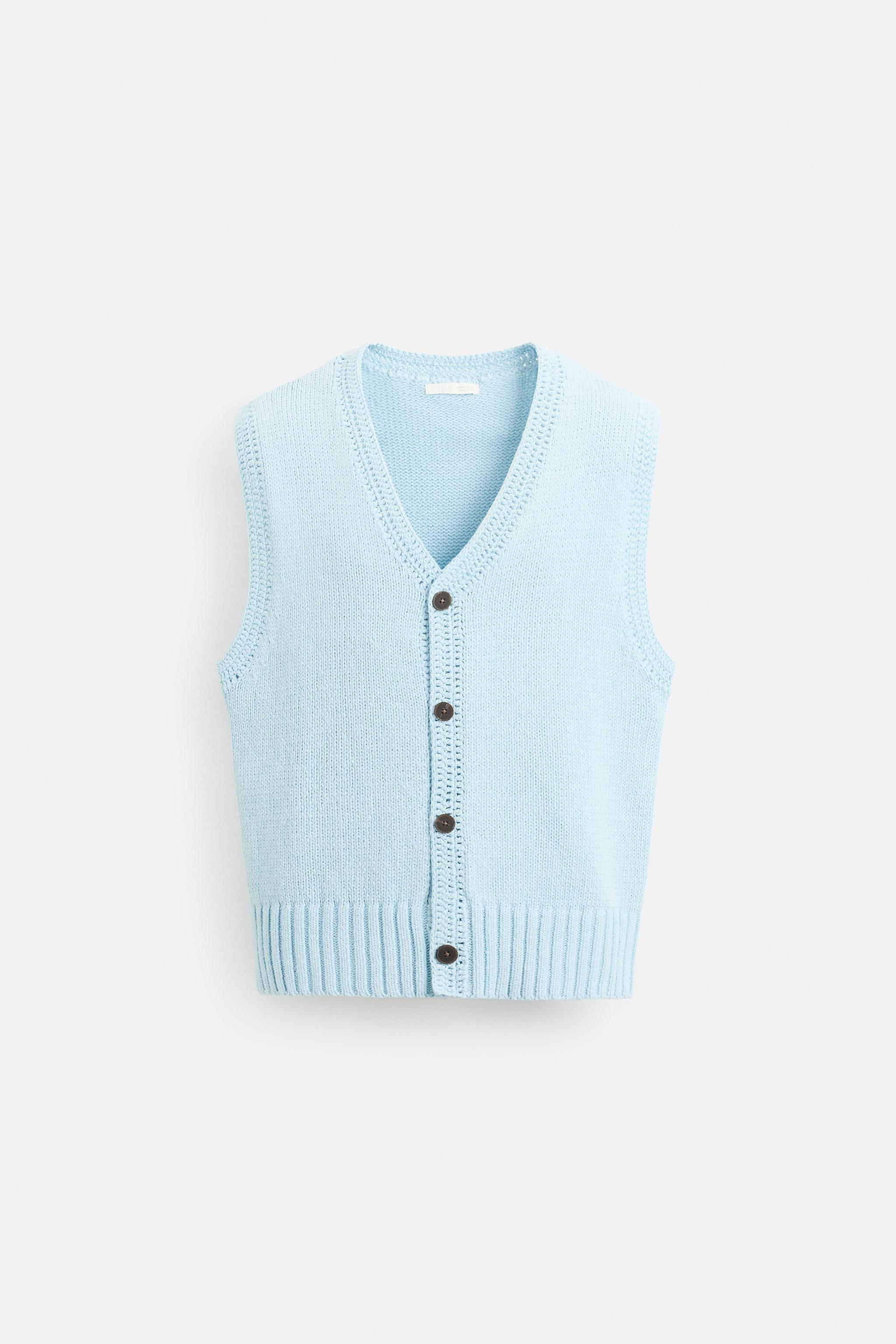 KNIT VEST