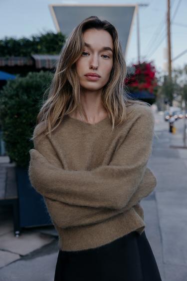 BRUSHED EFFECT KNIT JUMPER - Brown / Taupe by Zara