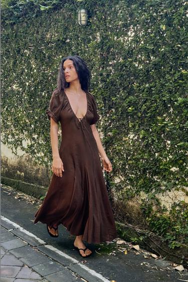 ROBE MI-LONGUE EN GAZE AVEC GODETS - Marron de Zara - Image 2