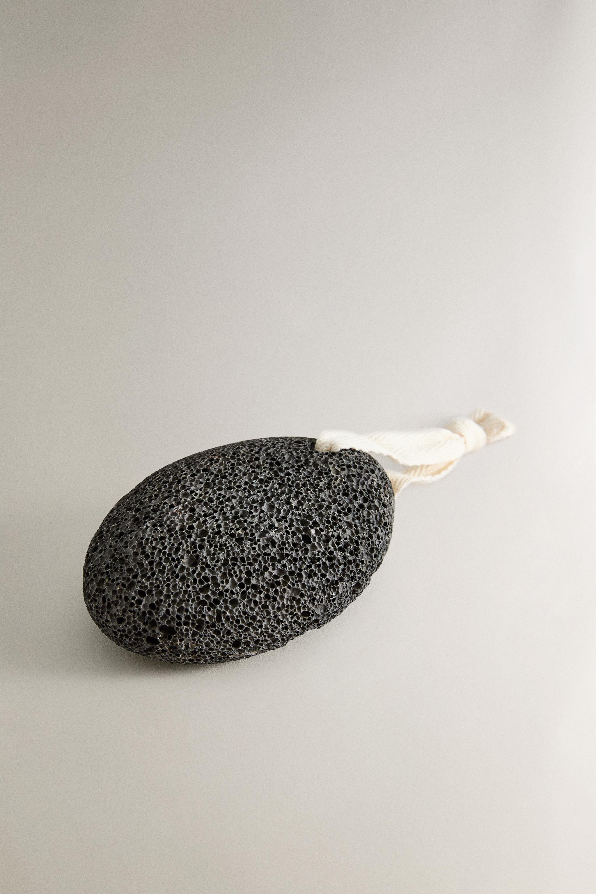 VOLCANIC ROCK PUMICE — Black