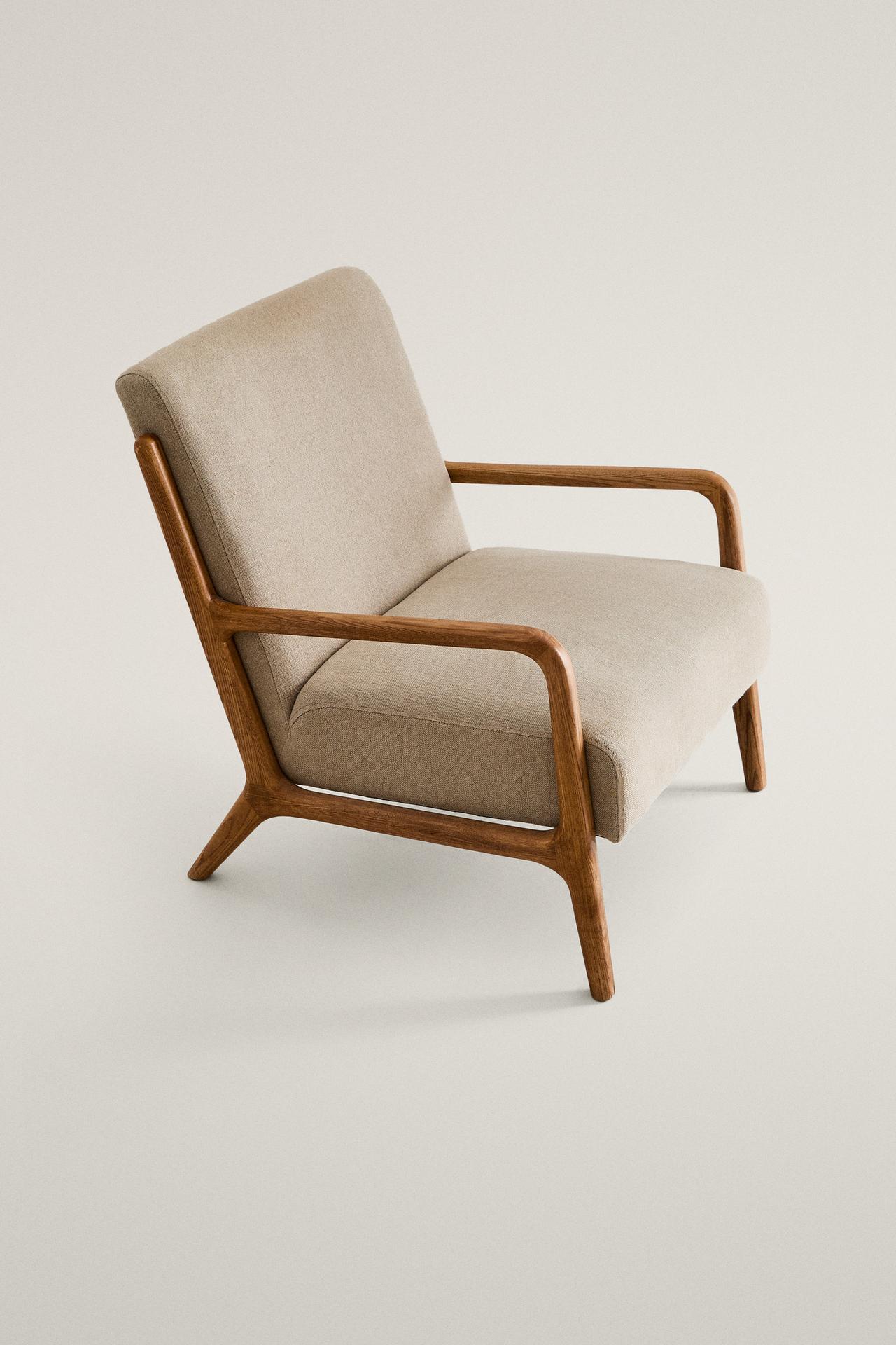 ASH WOOD AND LINEN ACCENT CHAIR — Light beige