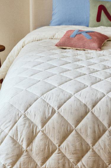 CHILDREN'S FLORAL PRINT QUILT - Ecru by Zara - Image 5