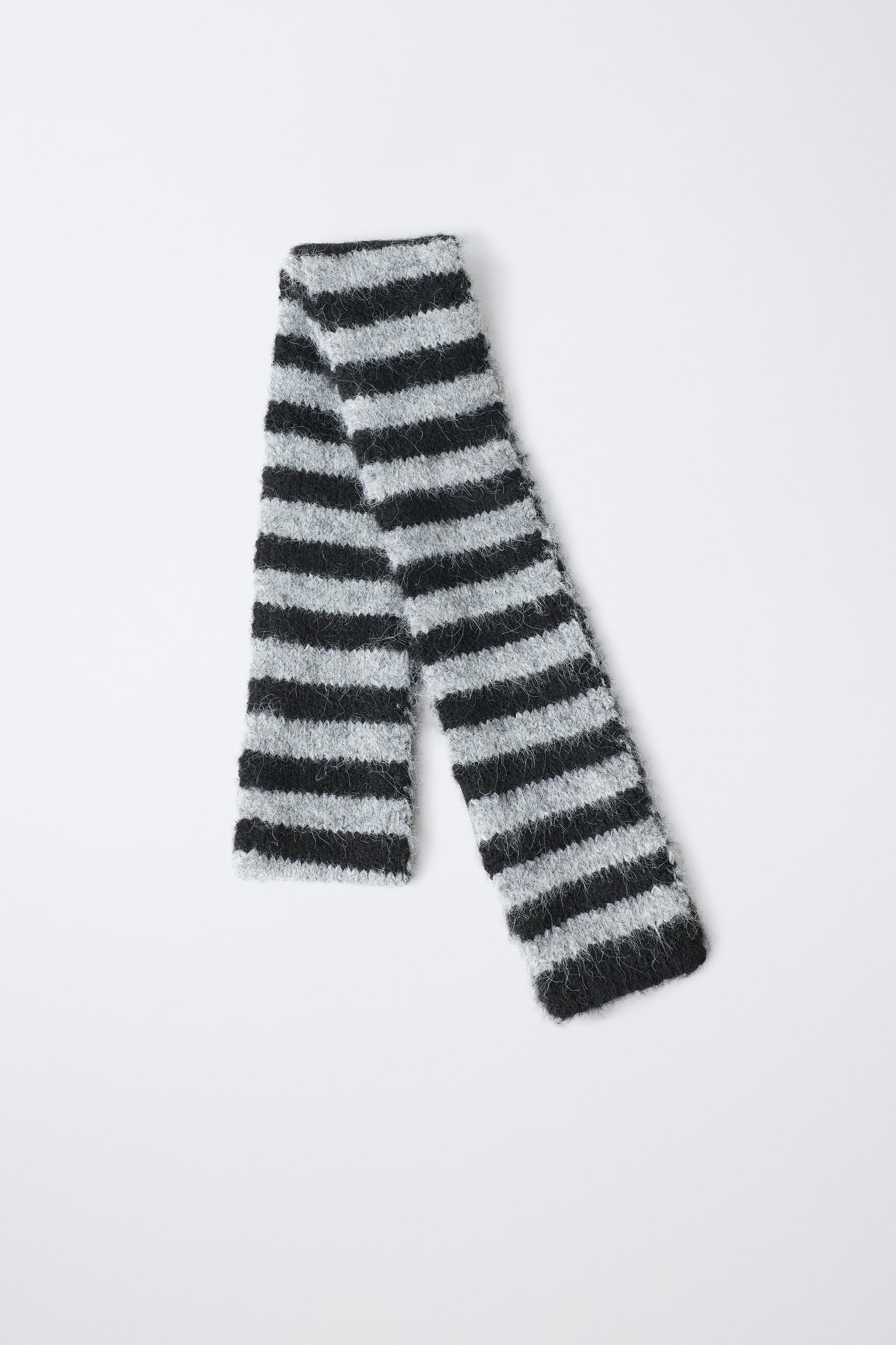 STRIPED LIGHTWEIGHT SCARF