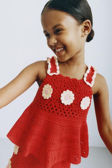 TOP PUNTO CROCHET FLORES - Rojo de Zara