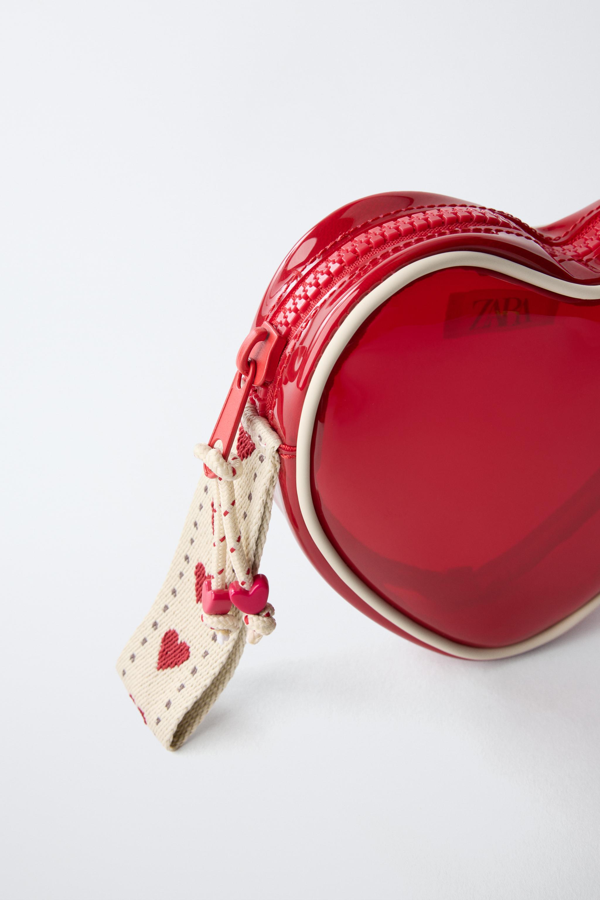 VALENTINE'S DAY VINYL TOILETRY BAG