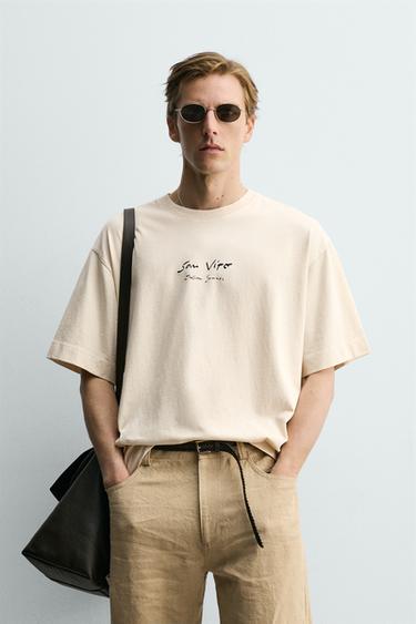 Zaras T-SHIRT MED TEXTTRYCK - Naturfärg/beige