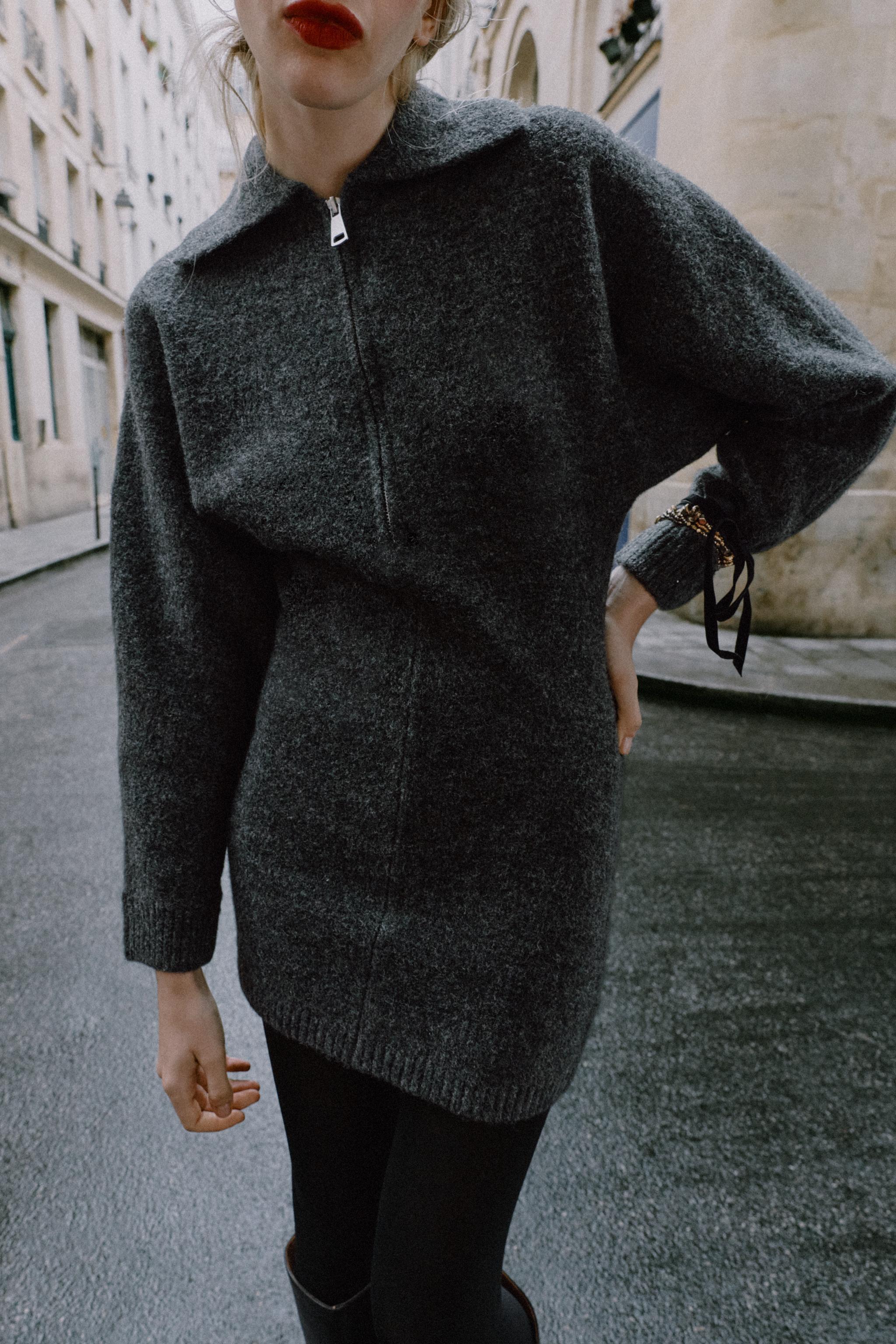 KNIT MINI DRESS