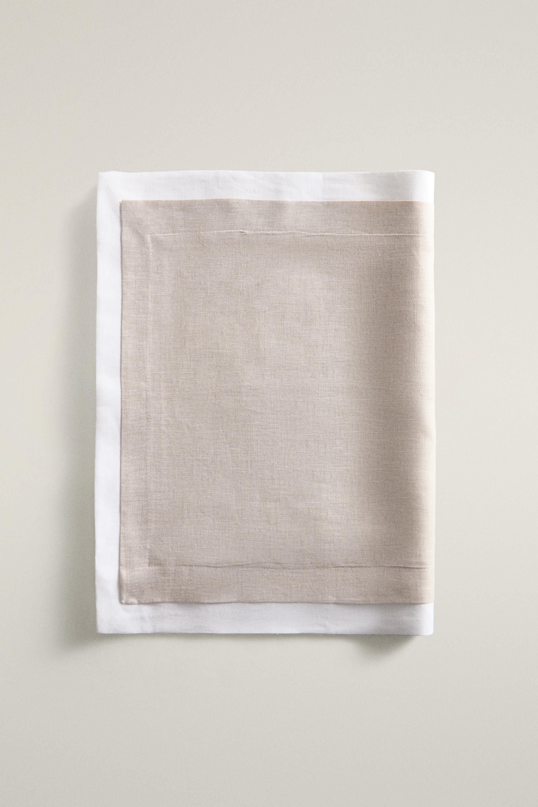 DOUBLE-LAYER LINEN TABLE RUNNER