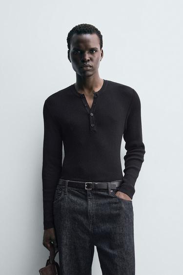JERSEY LIGERO CUELLO BOTONES - Negro de Zara