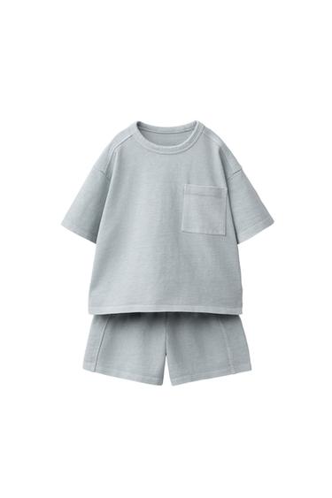 طقم JOGGING تيشرت وبرمودا سادة - أزرق فاتح by Zara