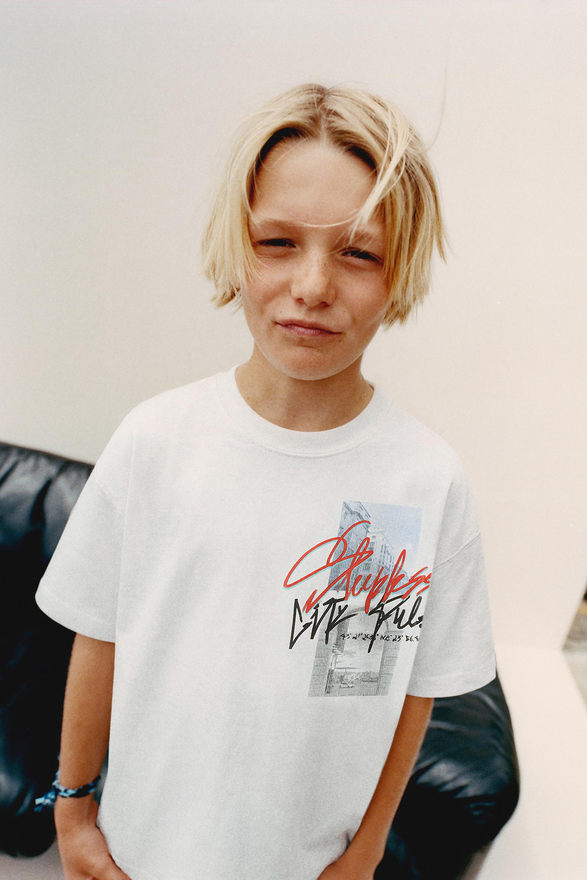 グラフィティプリントTシャツ - エクリュ | ZARA Japan / 日本