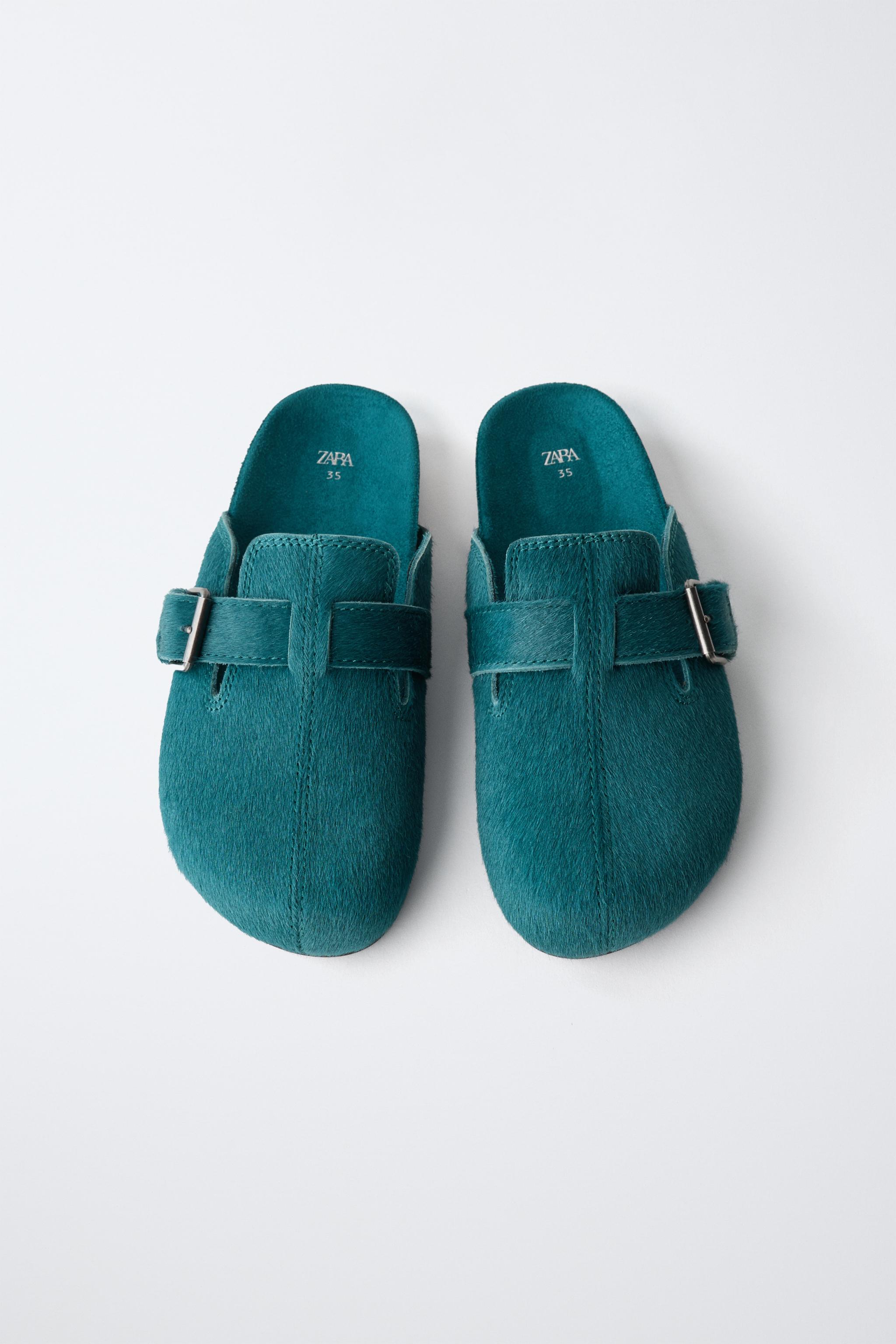 LEATHER BUCKLE CLOGS — Green