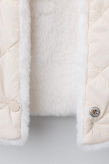 REVERSIBLE FAUX FUR GILET - Ecru by Zara - Image 7