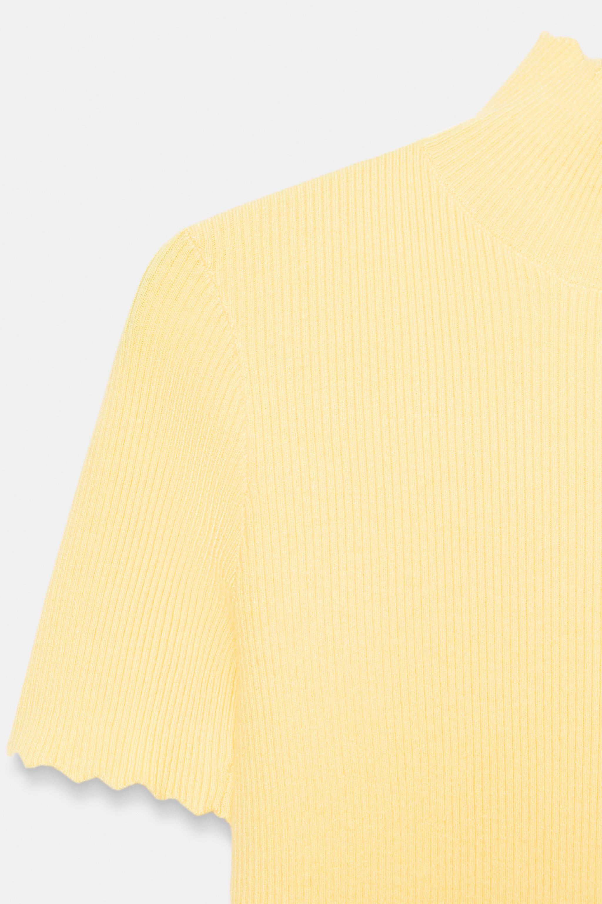 RIB KNIT TOP