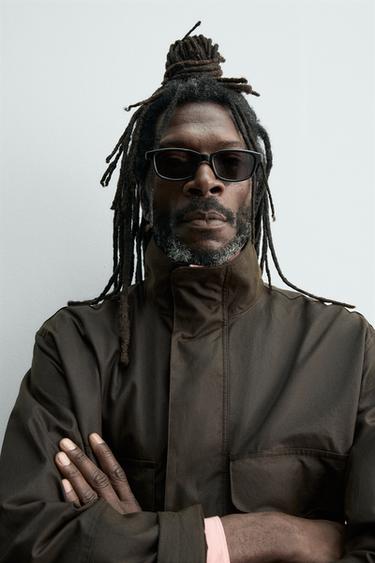 VESTE COURTE EFFET CIRÉ AARON LEVINE X ZARA - Marron de Zara - Image 4