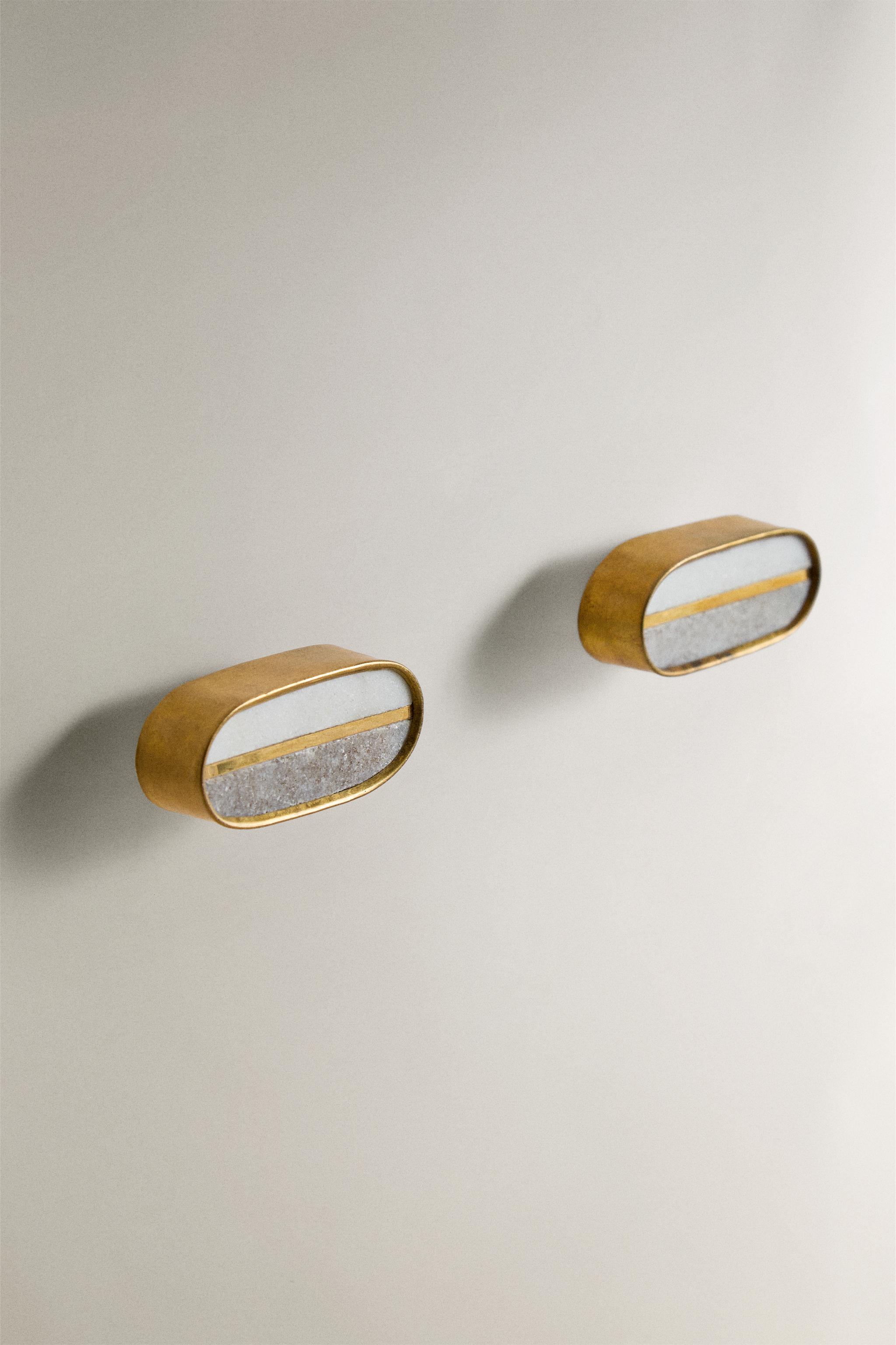 SET OF CONTRAST MARBLE KNOBS (SET OF 2) — White