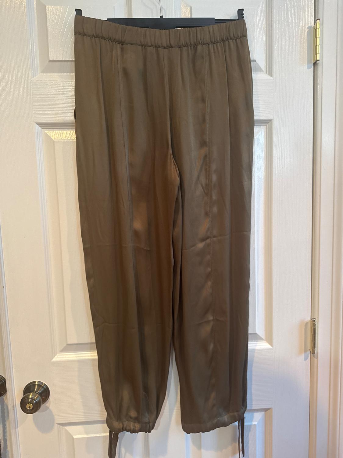 PANTALÓN SATINADO LAZADAS - Image 4